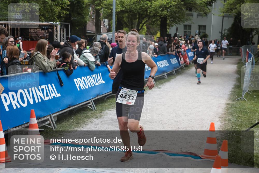 09.05.2026 - Störlauf H.Heesch http://msf.ph/oto/9685159 09.05.2026 18:59:35 Ziel 12, 4433, 4427 meine-sportfotos.de