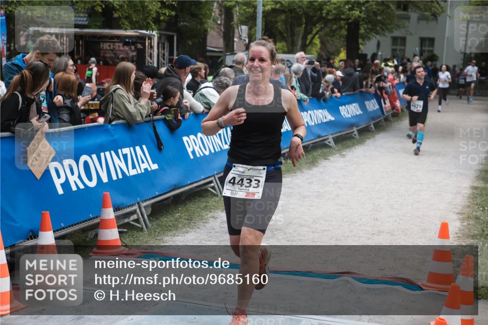 09.05.2026 - Störlauf H.Heesch http://msf.ph/oto/9685160 09.05.2026 18:59:35 Ziel 10, 4433, 4427 meine-sportfotos.de