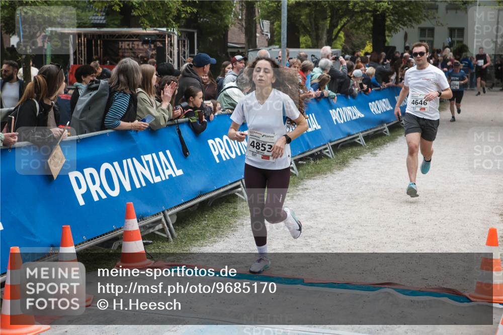09.05.2026 - Störlauf H.Heesch http://msf.ph/oto/9685170 09.05.2026 18:59:43 Ziel 4304, 4853, 4646 meine-sportfotos.de