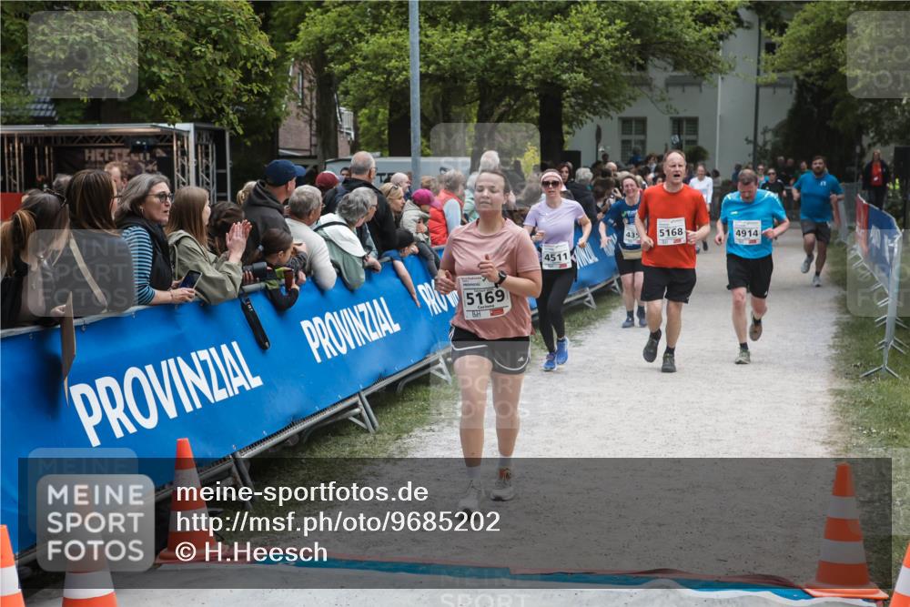 09.05.2026 - Störlauf H.Heesch http://msf.ph/oto/9685202 09.05.2026 19:00:15 Ziel 5169, 435, 5168, 4914, 4511 meine-sportfotos.de