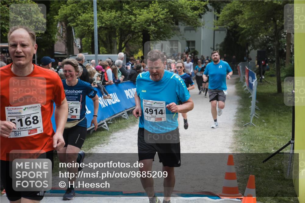 09.05.2026 - Störlauf H.Heesch http://msf.ph/oto/9685209 09.05.2026 19:00:18 Ziel 2026, 168, 2026, 351, 2026, 4914 meine-sportfotos.de