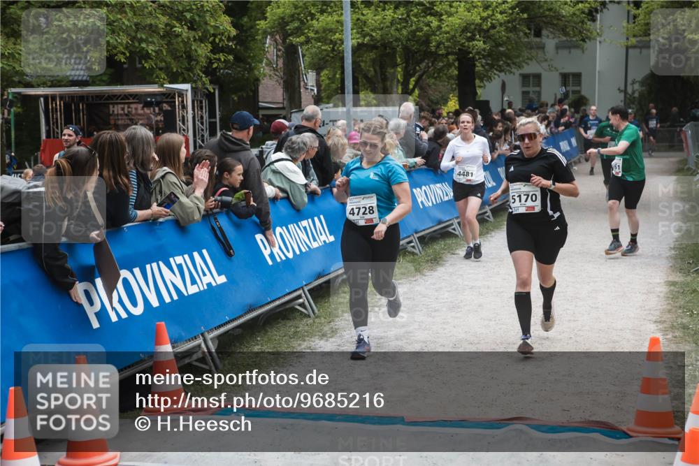 09.05.2026 - Störlauf H.Heesch http://msf.ph/oto/9685216 09.05.2026 19:00:23 Ziel 37, 04821, 950, 4728, 4481, 5170, 261 meine-sportfotos.de