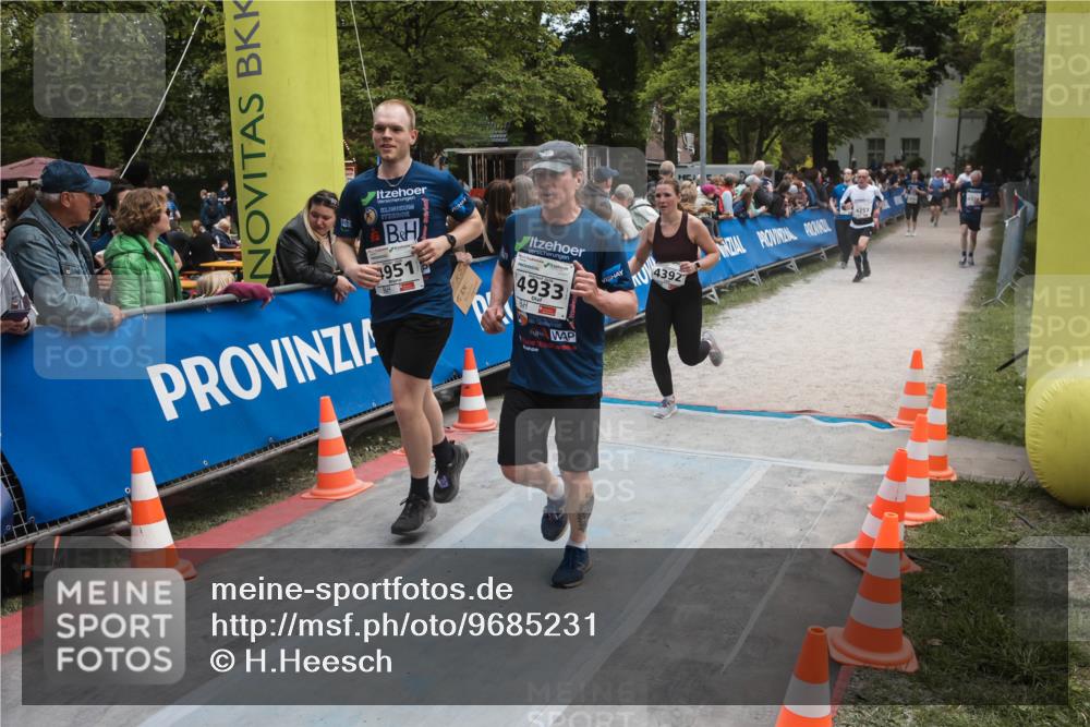 09.05.2026 - Störlauf H.Heesch http://msf.ph/oto/9685231 09.05.2026 19:00:33 Ziel 951, 4933, 4392, 4257 meine-sportfotos.de