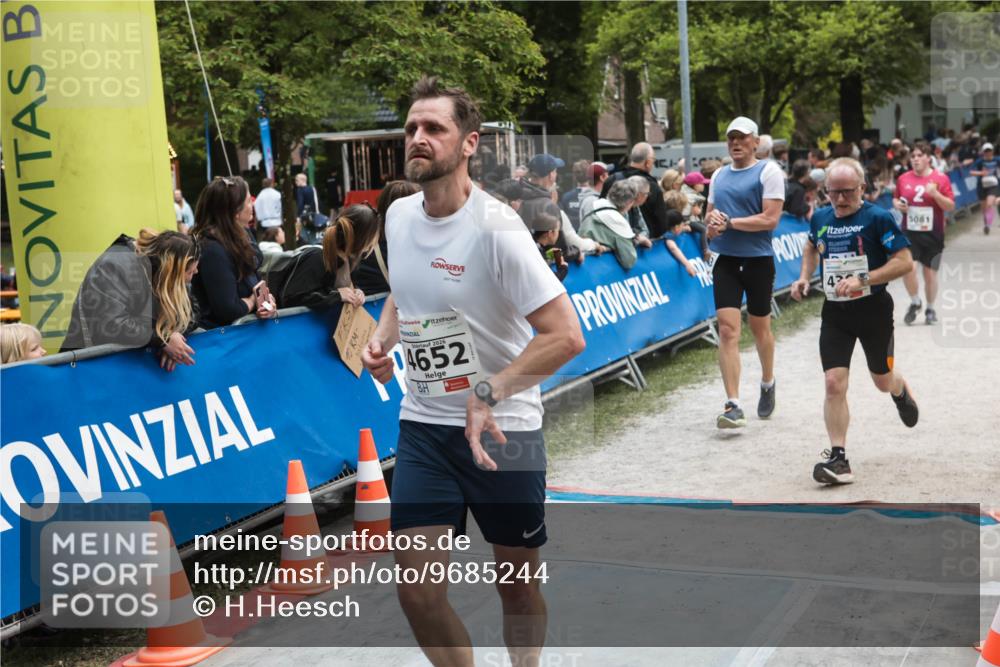 09.05.2026 - Störlauf H.Heesch http://msf.ph/oto/9685244 09.05.2026 19:00:42 Ziel 2026, 14652, 5081 meine-sportfotos.de