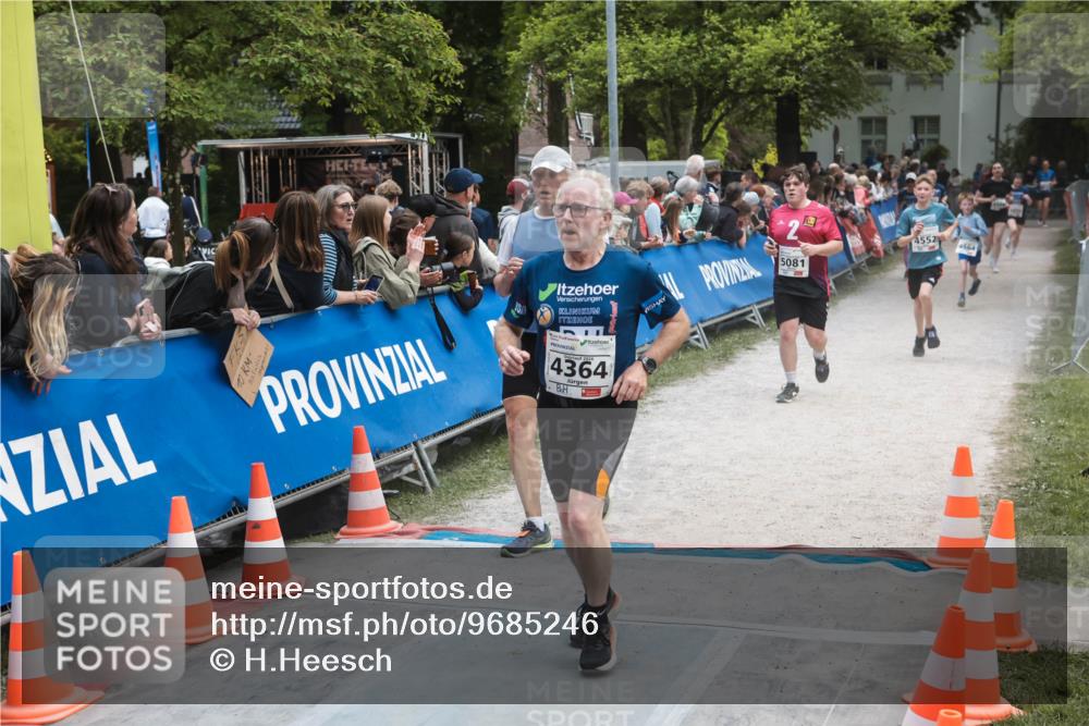 09.05.2026 - Störlauf H.Heesch http://msf.ph/oto/9685246 09.05.2026 19:00:43 Ziel 4364, 2, 5081, 4552, 4564 meine-sportfotos.de