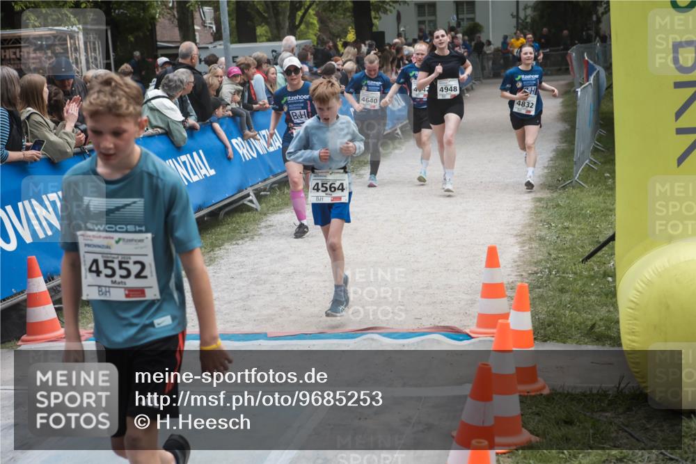 09.05.2026 - Störlauf H.Heesch http://msf.ph/oto/9685253 09.05.2026 19:00:47 Ziel 8249, 4552, 4640, 4564, 4948, 4832 meine-sportfotos.de