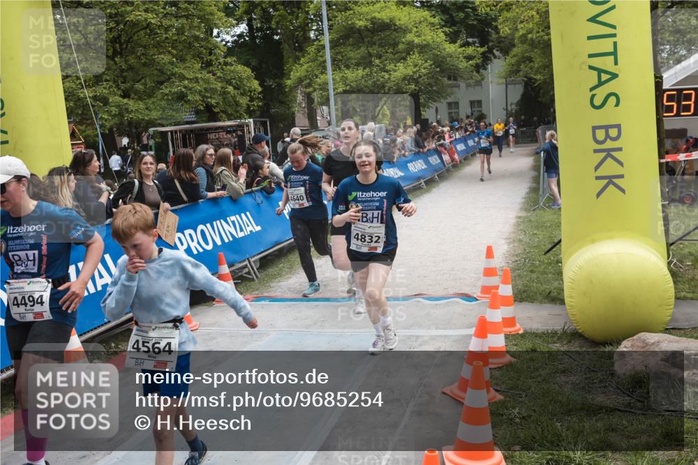 09.05.2026 - Störlauf H.Heesch http://msf.ph/oto/9685254 09.05.2026 19:00:49 Ziel 4494, 4640, 4832, 2026, 4564, 53 meine-sportfotos.de