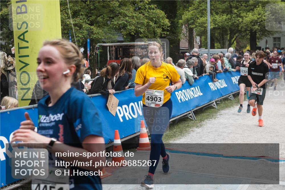 09.05.2026 - Störlauf H.Heesch http://msf.ph/oto/9685267 09.05.2026 19:01:01 Ziel 0882349, 141, 4903, 5232, 66 meine-sportfotos.de