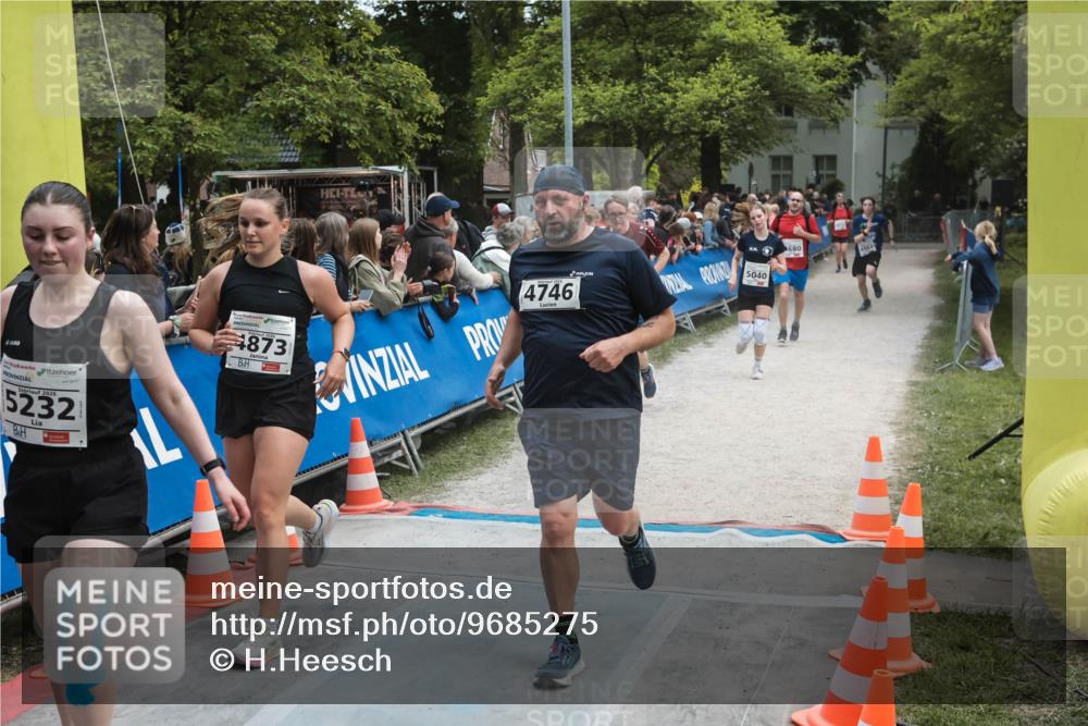 09.05.2026 - Störlauf H.Heesch http://msf.ph/oto/9685275 09.05.2026 19:01:04 Ziel 2026, 5232, 4873, 4746, 5040, 680 meine-sportfotos.de