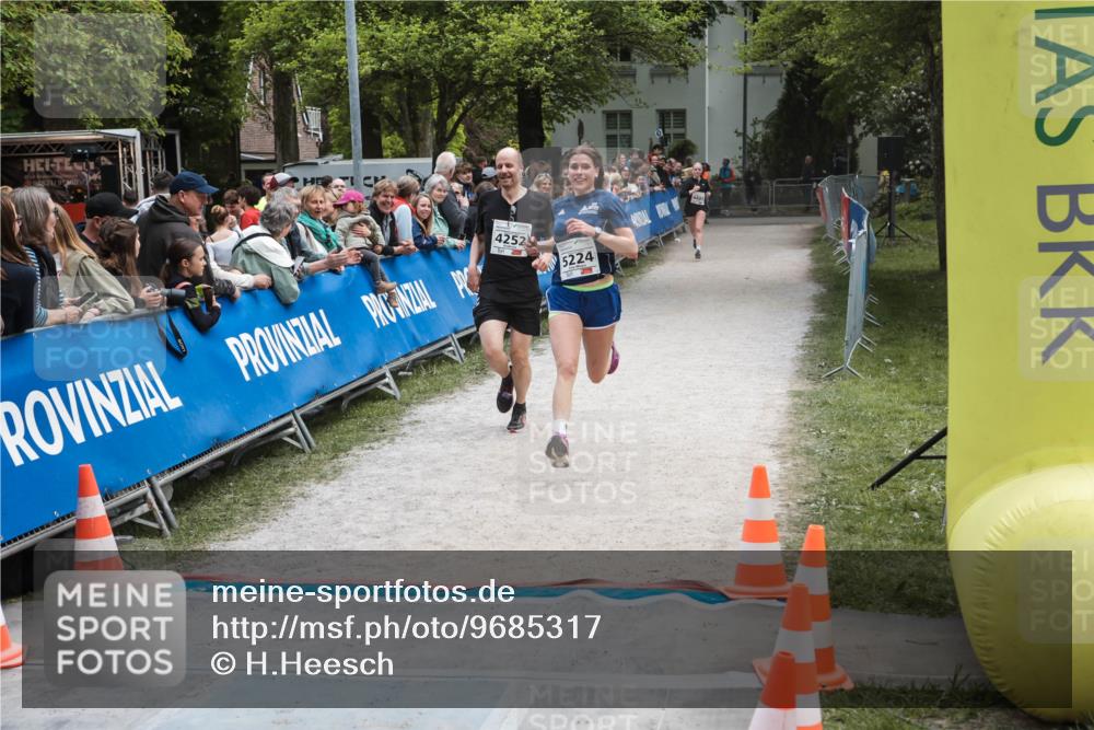 09.05.2026 - Störlauf H.Heesch http://msf.ph/oto/9685317 09.05.2026 19:01:42 Ziel 0821, 9, 4252, 5224 meine-sportfotos.de