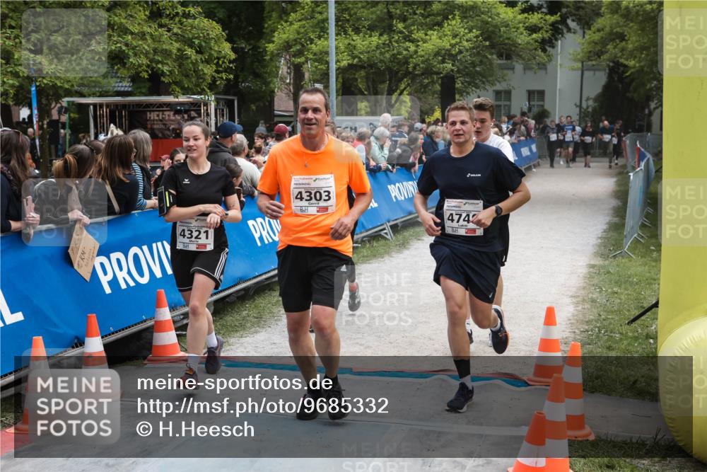 09.05.2026 - Störlauf H.Heesch http://msf.ph/oto/9685332 09.05.2026 19:02:00 Ziel 048219, 4321, 4303, 474 meine-sportfotos.de