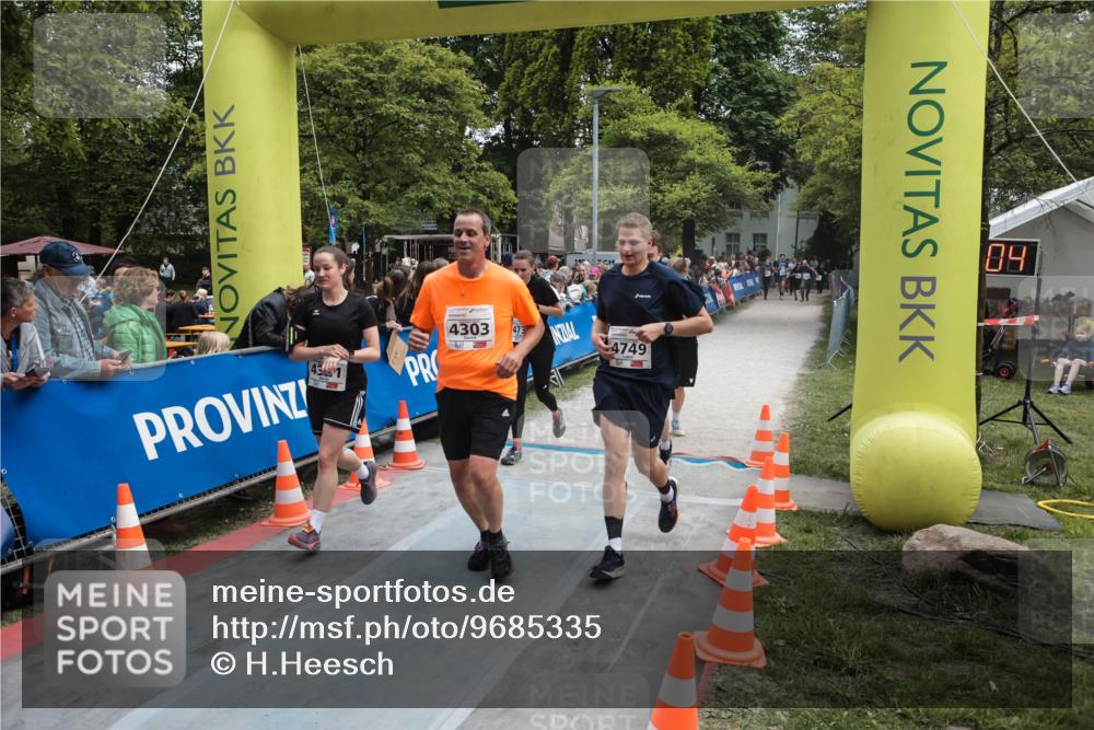 09.05.2026 - Störlauf H.Heesch http://msf.ph/oto/9685335 09.05.2026 19:02:01 Ziel 4303, 47, 4749, 04 meine-sportfotos.de