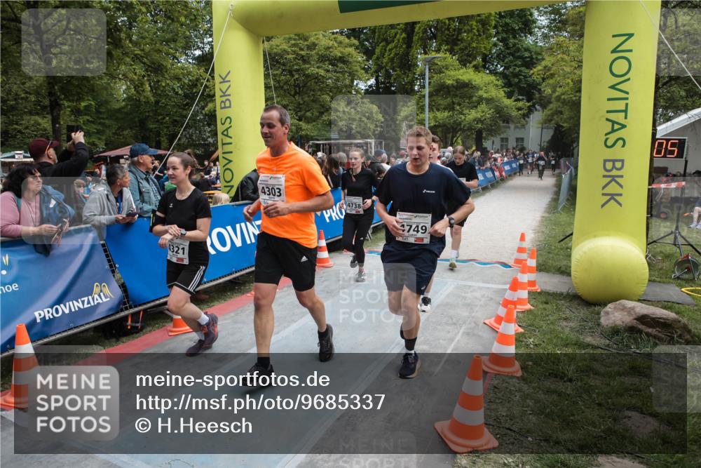 09.05.2026 - Störlauf H.Heesch http://msf.ph/oto/9685337 09.05.2026 19:02:01 Ziel 4303, 38, 321, 4749, 50 meine-sportfotos.de