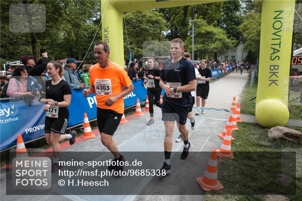 09.05.2026 - Störlauf H.Heesch http://msf.ph/oto/9685338 09.05.2026 19:02:02 Ziel 321, 4303, 4738, 100, 05 meine-sportfotos.de