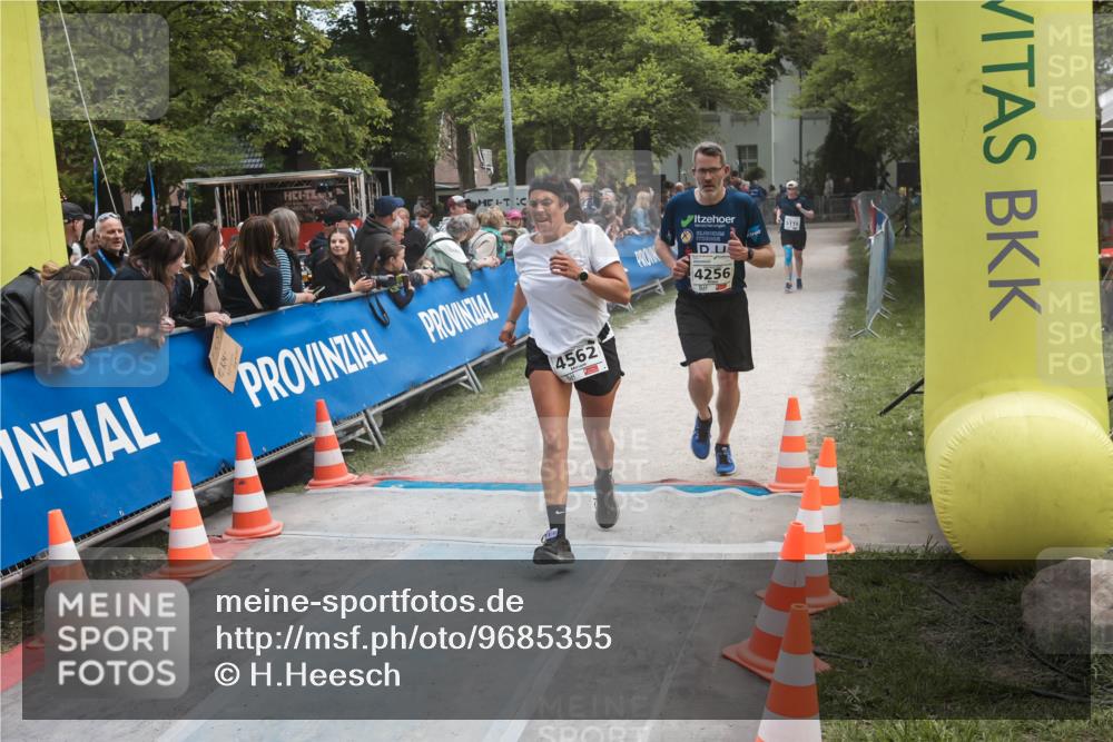 09.05.2026 - Störlauf H.Heesch http://msf.ph/oto/9685355 09.05.2026 19:02:14 Ziel 4562, 4256, 115 meine-sportfotos.de