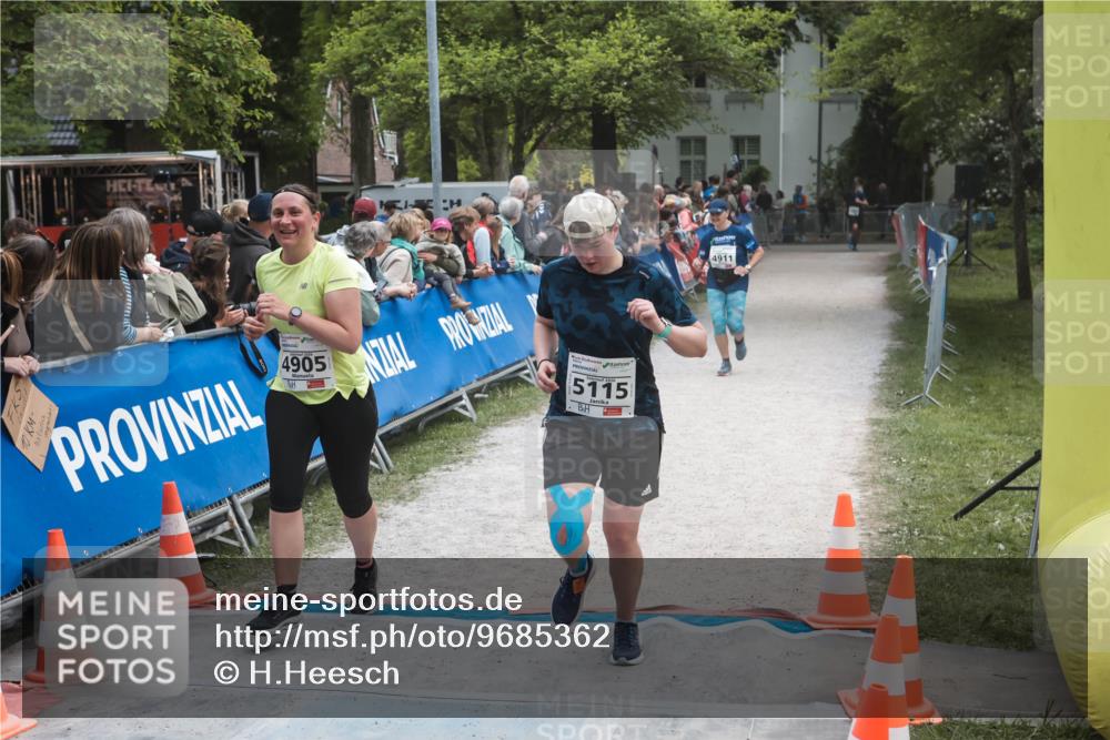 09.05.2026 - Störlauf H.Heesch http://msf.ph/oto/9685362 09.05.2026 19:02:20 Ziel 4905, 5115, 4911 meine-sportfotos.de