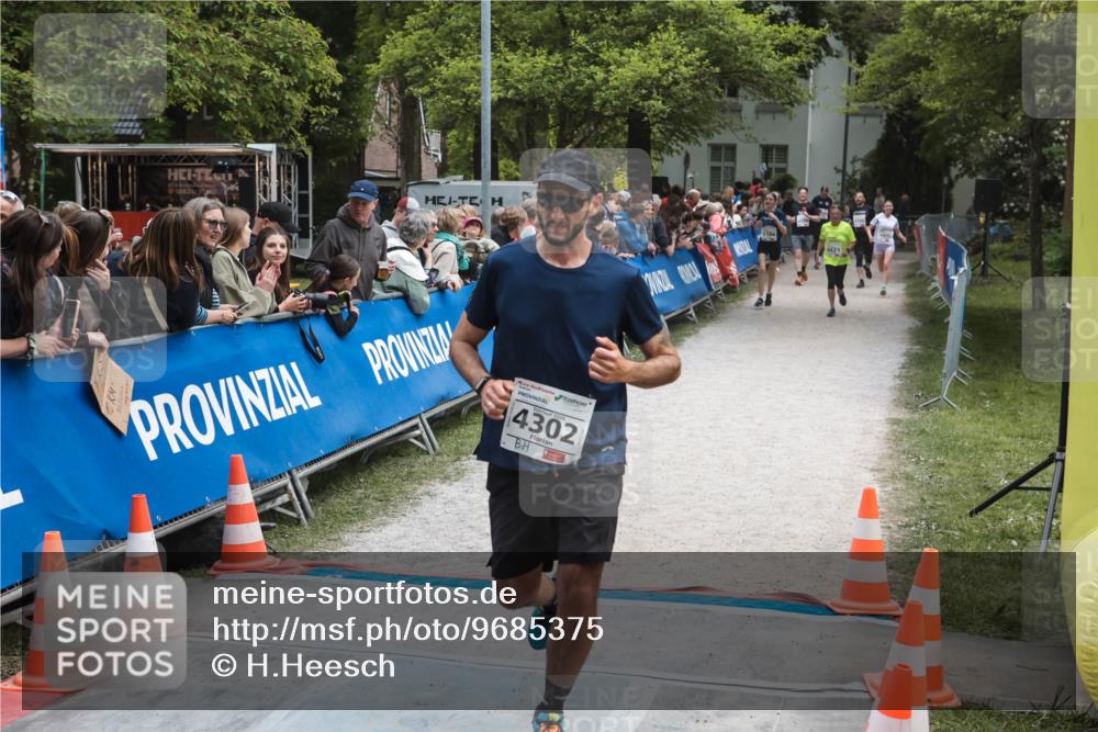 09.05.2026 - Störlauf H.Heesch http://msf.ph/oto/9685375 09.05.2026 19:02:31 Ziel 048219, 4302, 4421 meine-sportfotos.de