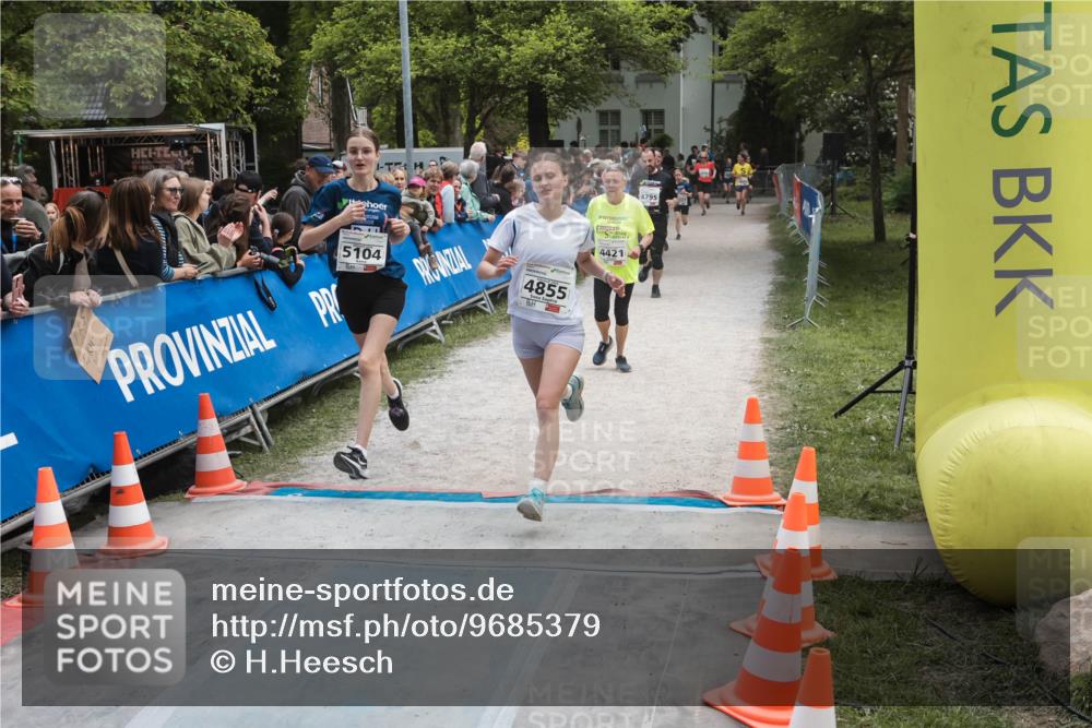 09.05.2026 - Störlauf H.Heesch http://msf.ph/oto/9685379 09.05.2026 19:02:36 Ziel 5104, 4855, 4421, 4795 meine-sportfotos.de