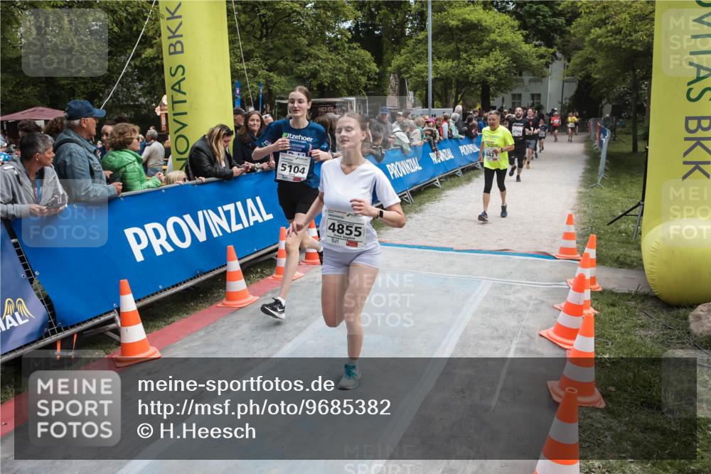 09.05.2026 - Störlauf H.Heesch http://msf.ph/oto/9685382 09.05.2026 19:02:37 Ziel 5104, 4855, 442, 4795 meine-sportfotos.de