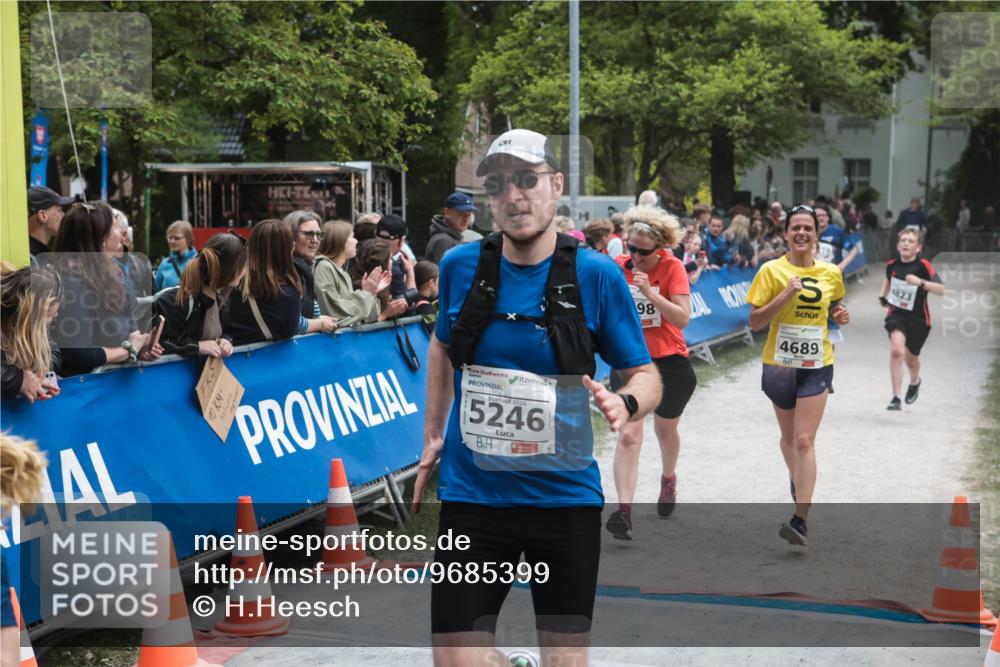 09.05.2026 - Störlauf H.Heesch http://msf.ph/oto/9685399 09.05.2026 19:02:45 Ziel 2026, 5246, 98, 4823, 4689 meine-sportfotos.de