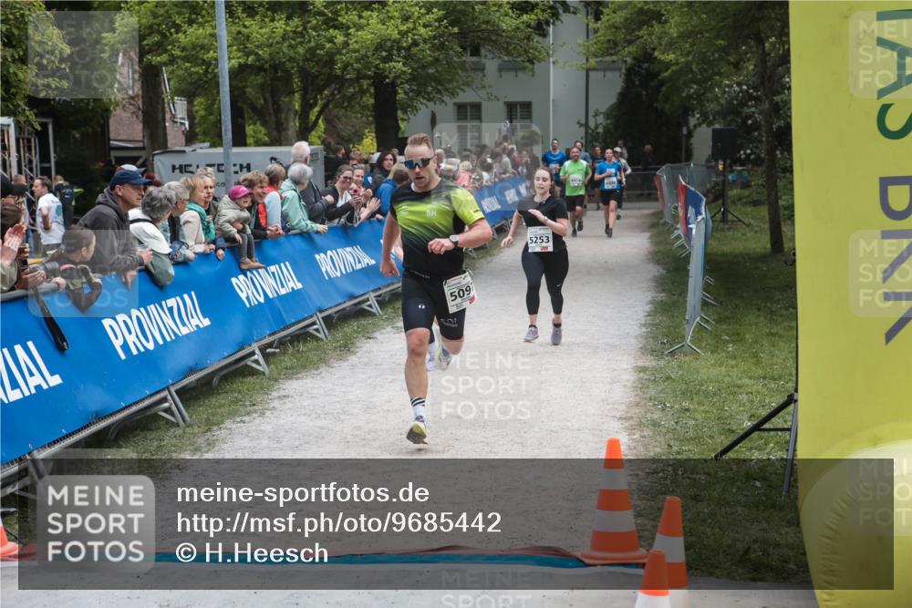 09.05.2026 - Störlauf H.Heesch http://msf.ph/oto/9685442 09.05.2026 19:03:22 Ziel 509, 5253, 495 meine-sportfotos.de