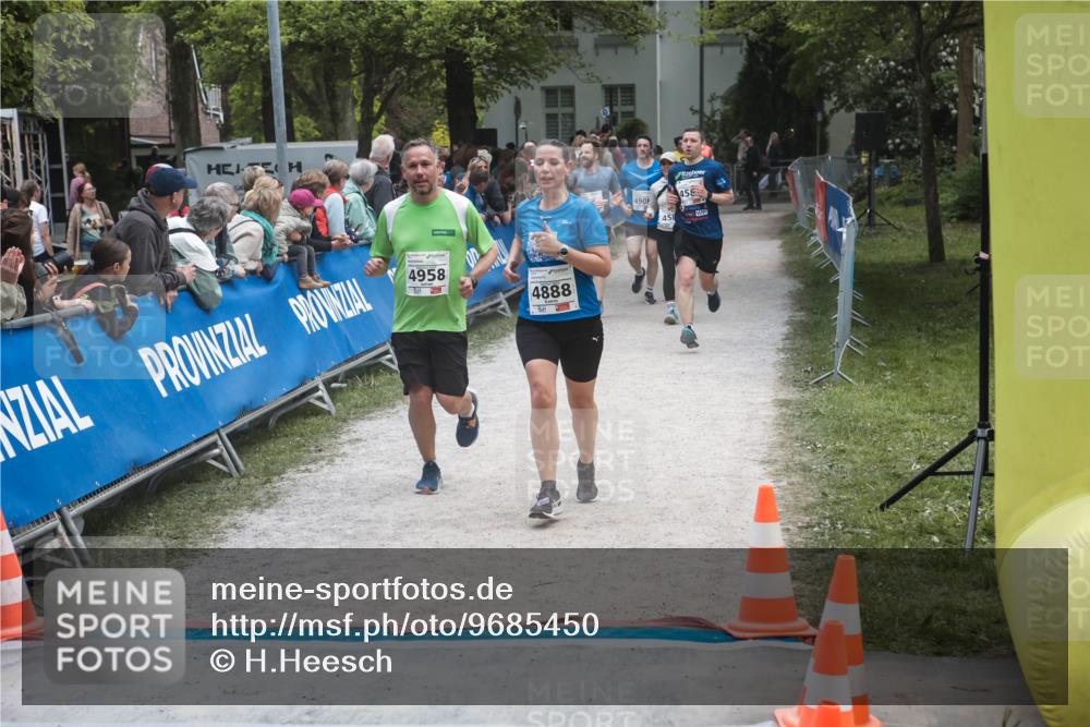 09.05.2026 - Störlauf H.Heesch http://msf.ph/oto/9685450 09.05.2026 19:03:28 Ziel 4958, 4888, 490, 458, 458 meine-sportfotos.de