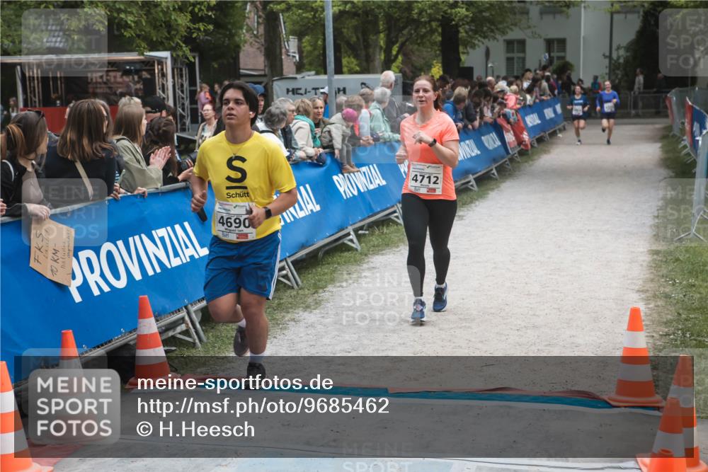 09.05.2026 - Störlauf H.Heesch http://msf.ph/oto/9685462 09.05.2026 19:03:39 Ziel 4690, 4712 meine-sportfotos.de