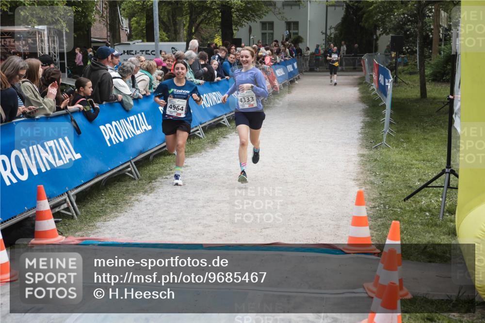 09.05.2026 - Störlauf H.Heesch http://msf.ph/oto/9685467 09.05.2026 19:03:45 Ziel 821, 9560, 4964, 4333 meine-sportfotos.de