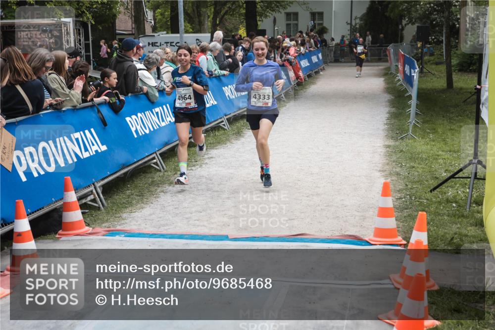09.05.2026 - Störlauf H.Heesch http://msf.ph/oto/9685468 09.05.2026 19:03:45 Ziel 04821, 9560, 4964, 4333 meine-sportfotos.de