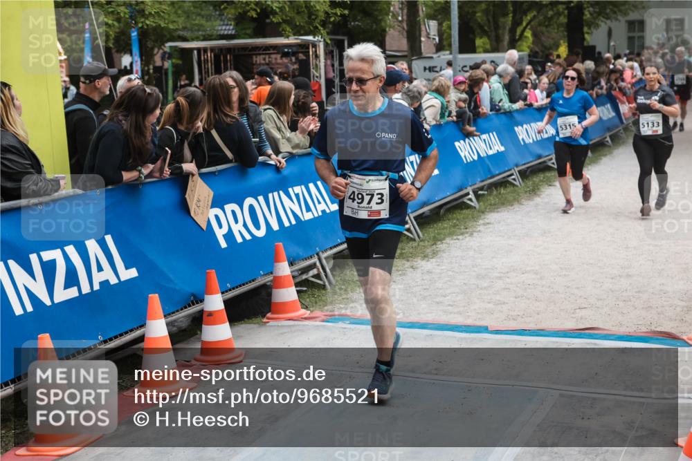 09.05.2026 - Störlauf H.Heesch http://msf.ph/oto/9685521 09.05.2026 19:04:33 Ziel 4973, 5315, 5133 meine-sportfotos.de