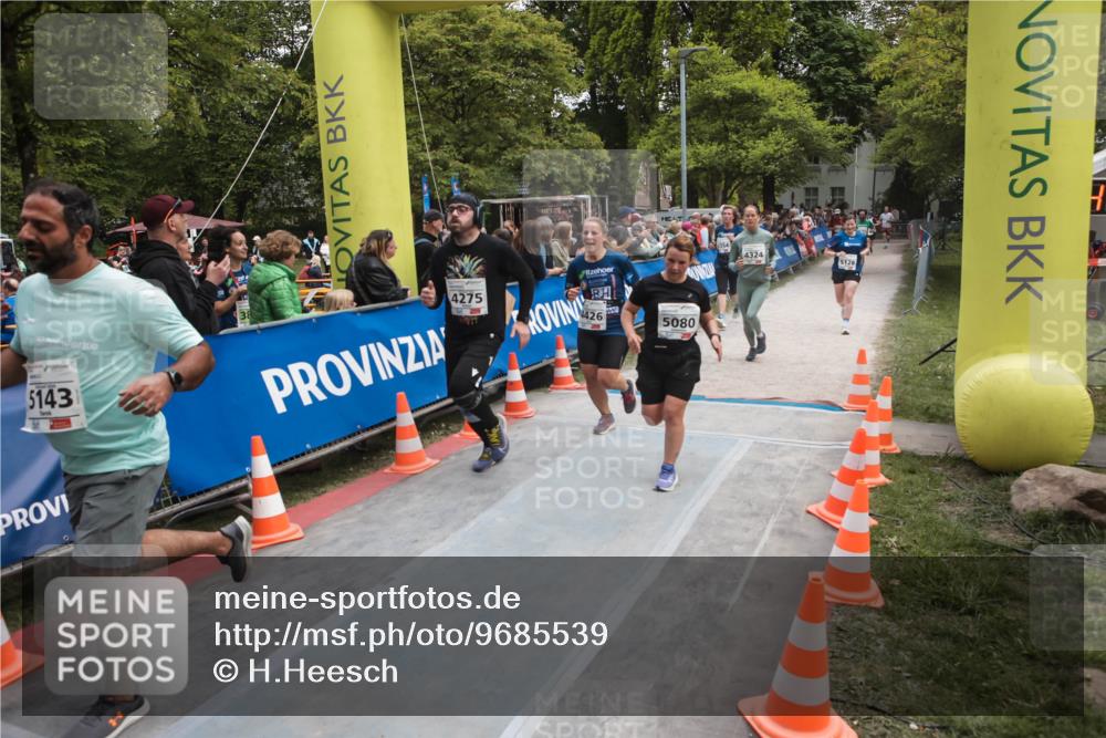 09.05.2026 - Störlauf H.Heesch http://msf.ph/oto/9685539 09.05.2026 19:04:43 Ziel 4275, 5143, 5080 meine-sportfotos.de