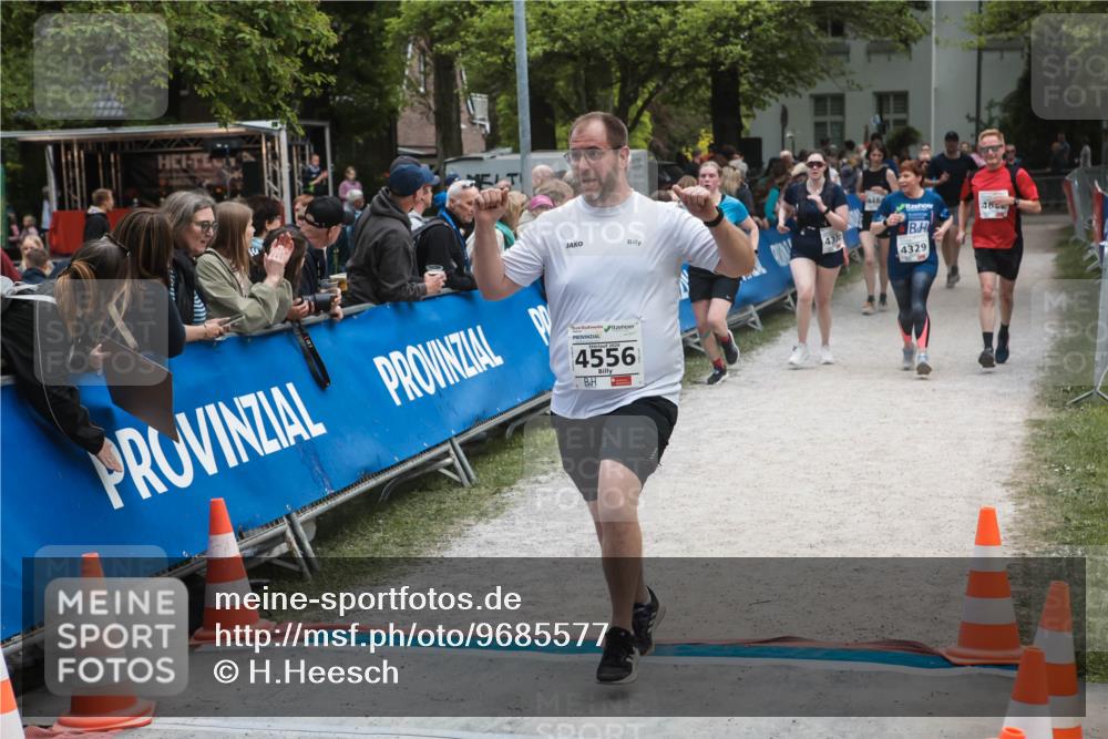 09.05.2026 - Störlauf H.Heesch http://msf.ph/oto/9685577 09.05.2026 19:05:12 Ziel 4330, 2026, 4556, 4484, 4329, 462 meine-sportfotos.de