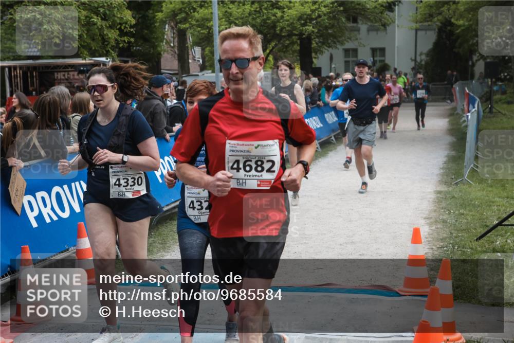 09.05.2026 - Störlauf H.Heesch http://msf.ph/oto/9685584 09.05.2026 19:05:16 Ziel 2026, 4330, 432, 2026, 4682, 27 meine-sportfotos.de