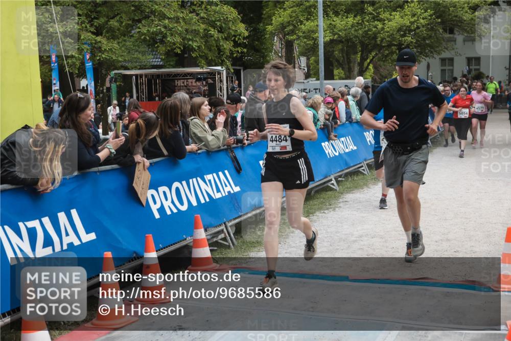 09.05.2026 - Störlauf H.Heesch http://msf.ph/oto/9685586 09.05.2026 19:05:18 Ziel 04821, 9560, 4484, 5054, 4575 meine-sportfotos.de