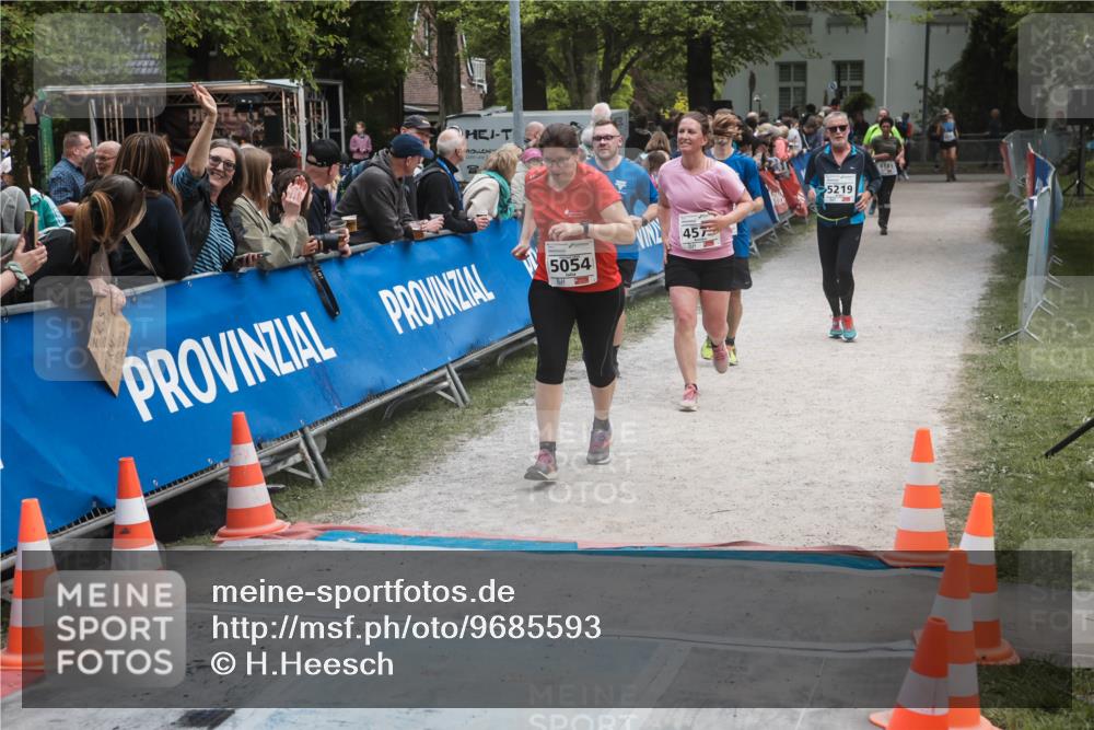 09.05.2026 - Störlauf H.Heesch http://msf.ph/oto/9685593 09.05.2026 19:05:21 Ziel 5054, 457, 5219, 181 meine-sportfotos.de