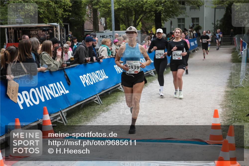 09.05.2026 - Störlauf H.Heesch http://msf.ph/oto/9685611 09.05.2026 19:05:35 Ziel 1939, 4782, 4766 meine-sportfotos.de