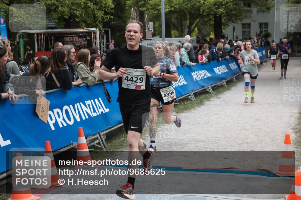 09.05.2026 - Störlauf H.Heesch http://msf.ph/oto/9685625 09.05.2026 19:05:42 Ziel 4429, 4396, 5156 meine-sportfotos.de