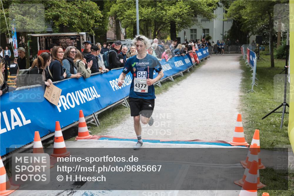 09.05.2026 - Störlauf H.Heesch http://msf.ph/oto/9685667 09.05.2026 19:06:29 Ziel 0, 04821, 950, 4377 meine-sportfotos.de