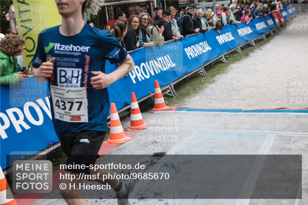 09.05.2026 - Störlauf H.Heesch http://msf.ph/oto/9685670 09.05.2026 19:06:29 Ziel 4377 meine-sportfotos.de