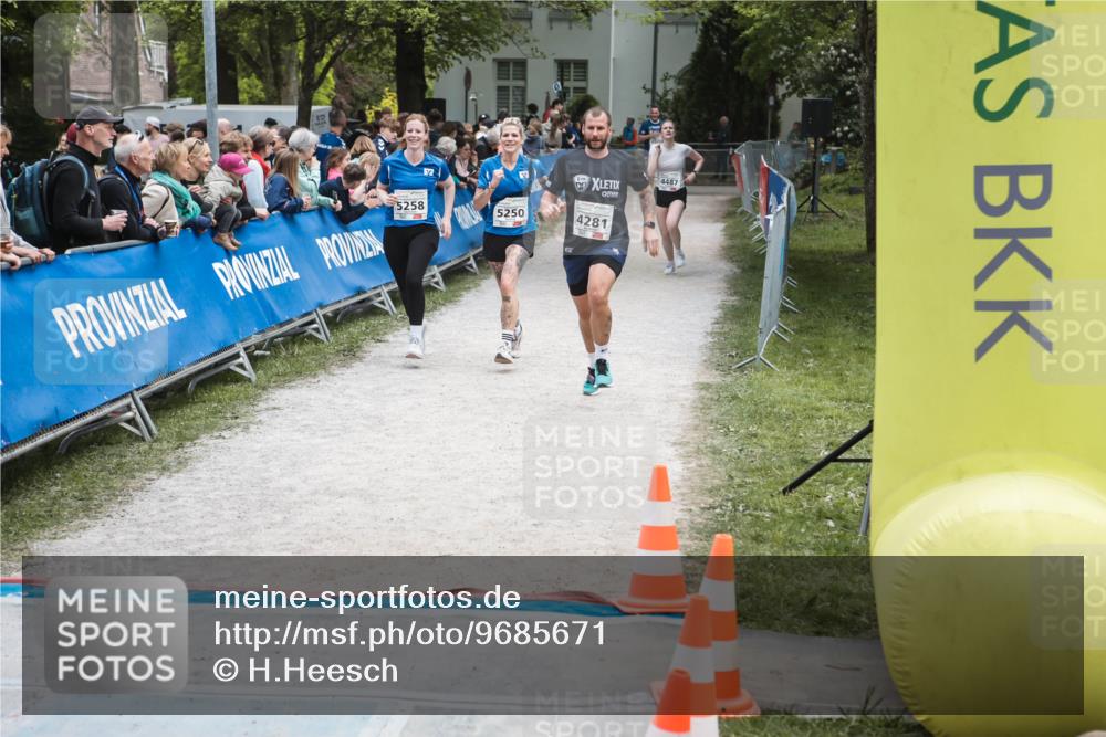09.05.2026 - Störlauf H.Heesch http://msf.ph/oto/9685671 09.05.2026 19:06:41 Ziel 5258, 5250, 4281, 4487 meine-sportfotos.de