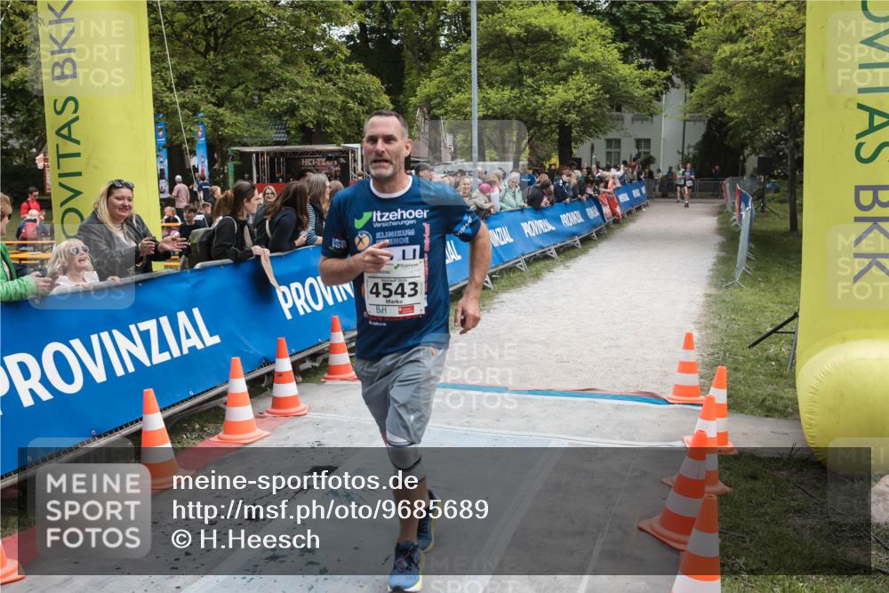 09.05.2026 - Störlauf H.Heesch http://msf.ph/oto/9685689 09.05.2026 19:06:52 Ziel 4543 meine-sportfotos.de