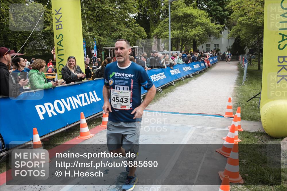 09.05.2026 - Störlauf H.Heesch http://msf.ph/oto/9685690 09.05.2026 19:06:53 Ziel 4543 meine-sportfotos.de