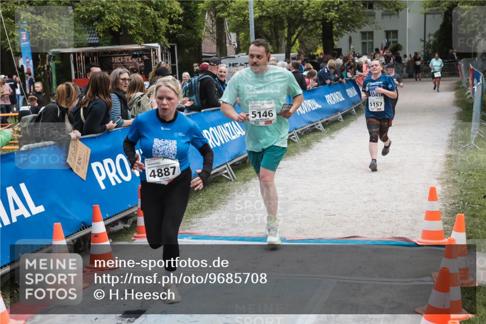 09.05.2026 - Störlauf H.Heesch http://msf.ph/oto/9685708 09.05.2026 19:07:10 Ziel 4887, 5146, 5157 meine-sportfotos.de