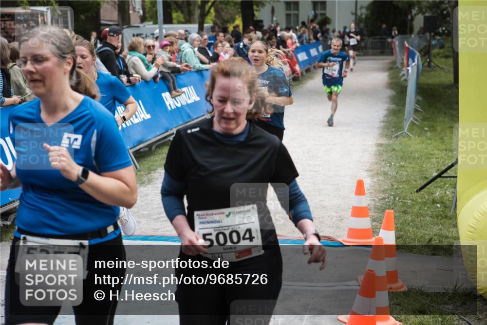 09.05.2026 - Störlauf H.Heesch http://msf.ph/oto/9685726 09.05.2026 19:07:27 Ziel 2026, 5257, 2026, 5004, 296 meine-sportfotos.de