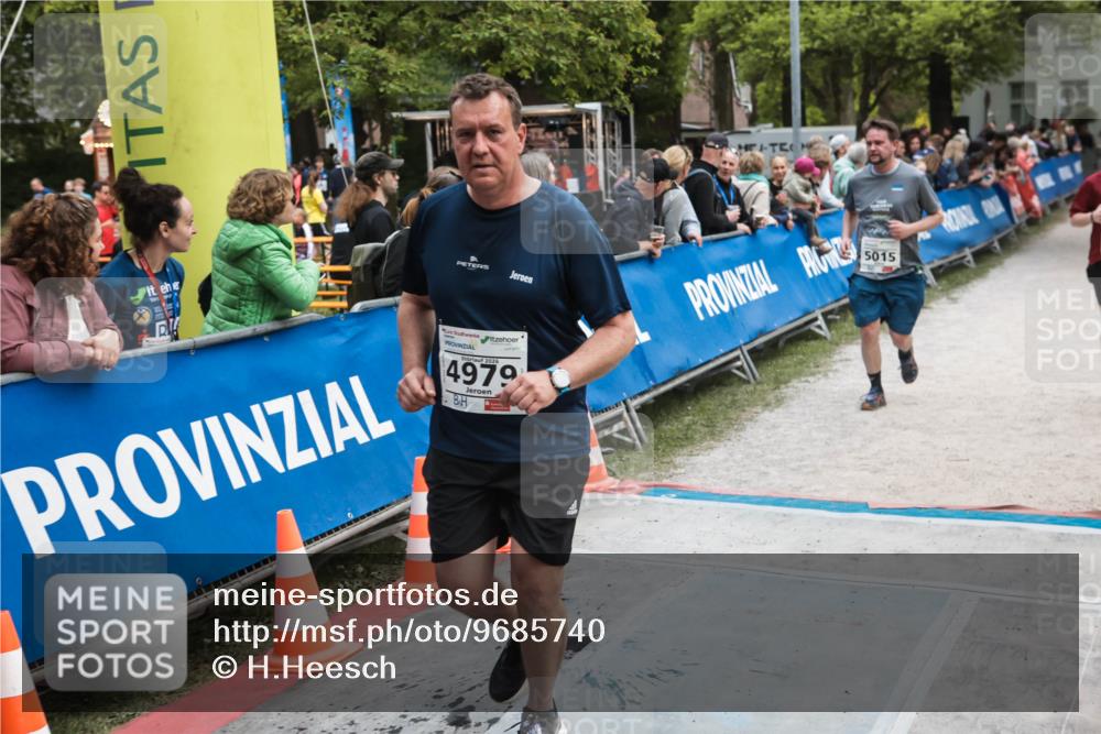 09.05.2026 - Störlauf H.Heesch http://msf.ph/oto/9685740 09.05.2026 19:07:45 Ziel 2026, 4979, 5015 meine-sportfotos.de