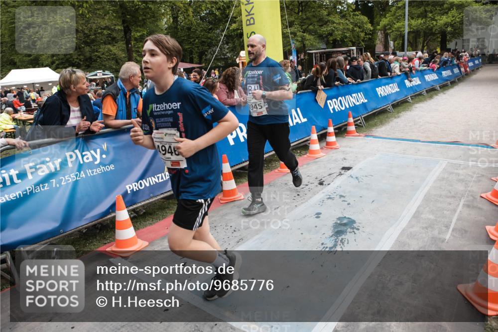 09.05.2026 - Störlauf H.Heesch http://msf.ph/oto/9685776 09.05.2026 19:08:18 Ziel 7, 25524, 4946, 945 meine-sportfotos.de