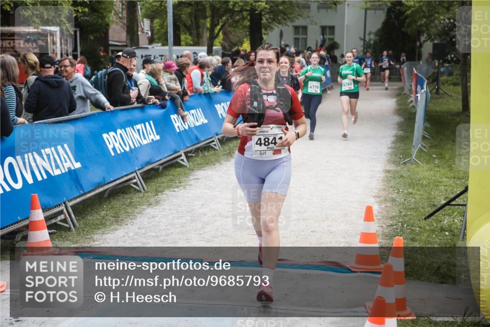 09.05.2026 - Störlauf H.Heesch http://msf.ph/oto/9685793 09.05.2026 19:08:36 Ziel 484, 4779, 4780 meine-sportfotos.de