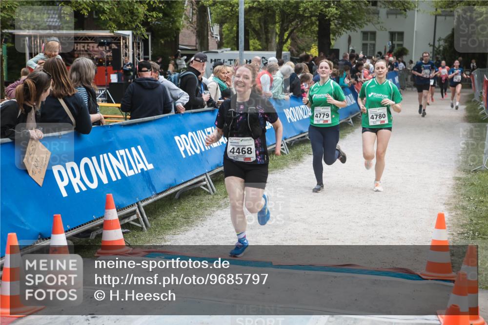 09.05.2026 - Störlauf H.Heesch http://msf.ph/oto/9685797 09.05.2026 19:08:38 Ziel 4468, 4779, 4780 meine-sportfotos.de