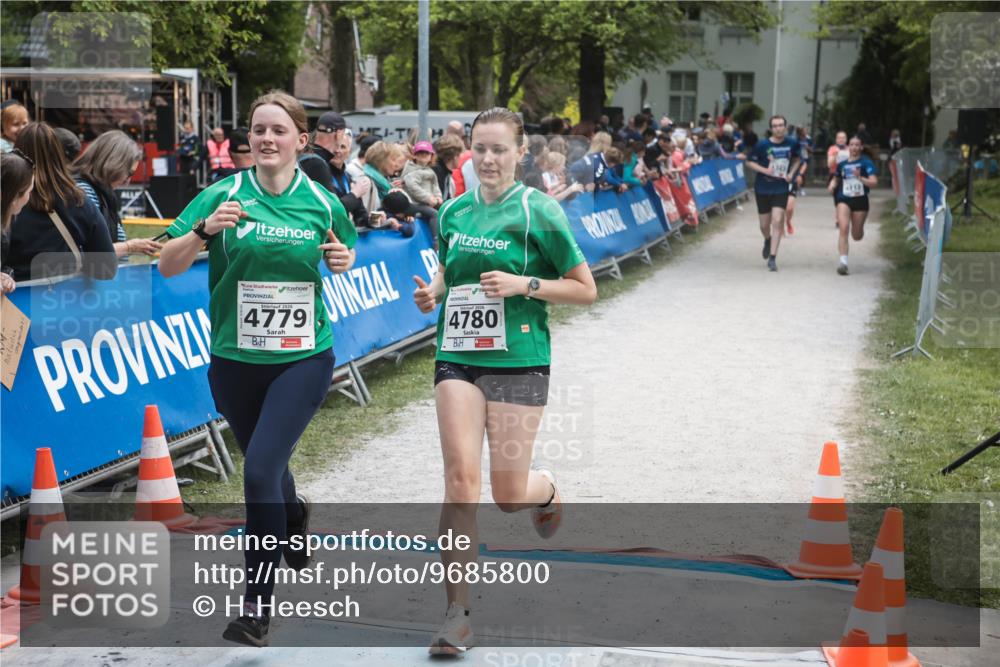 09.05.2026 - Störlauf H.Heesch http://msf.ph/oto/9685800 09.05.2026 19:08:39 Ziel 2026, 4779, 4780 meine-sportfotos.de