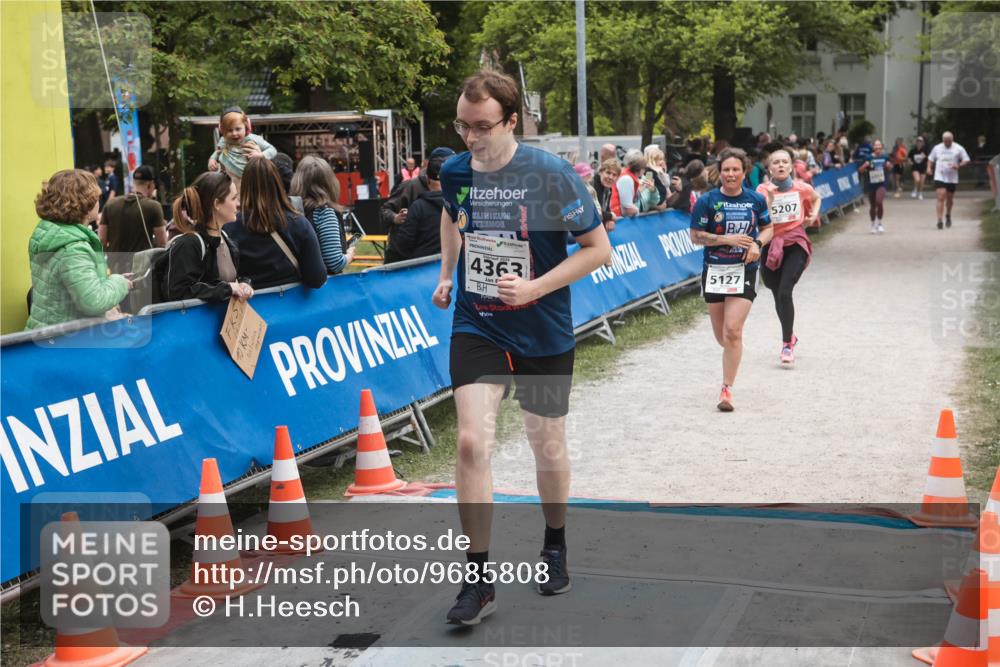 09.05.2026 - Störlauf H.Heesch http://msf.ph/oto/9685808 09.05.2026 19:08:46 Ziel 4363, 5127, 5207 meine-sportfotos.de